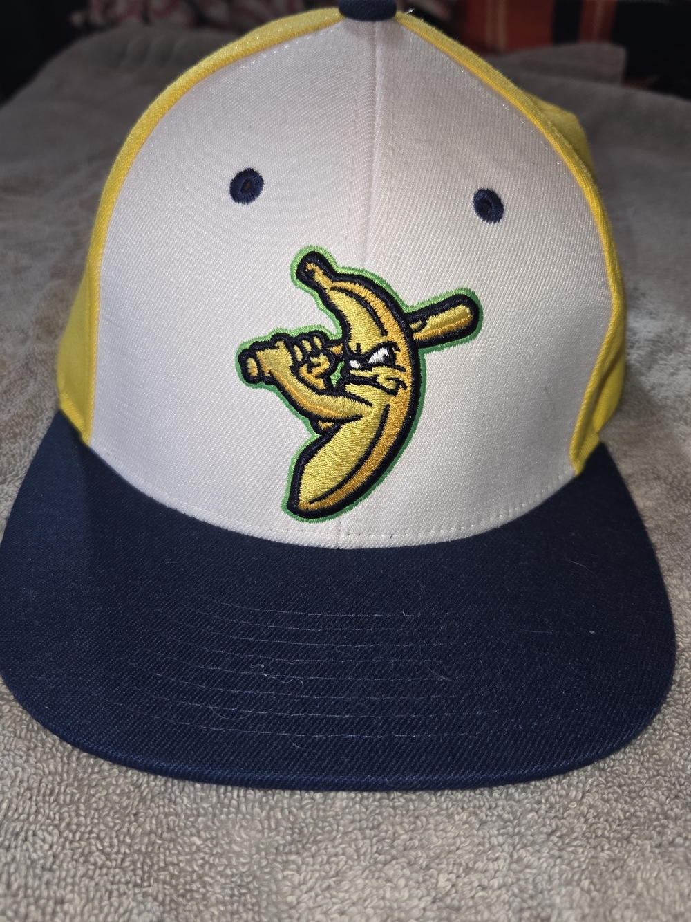 Zephyr Yellow, White & Navy Savannah Bananas Baseball Adult Fitted XL Cap